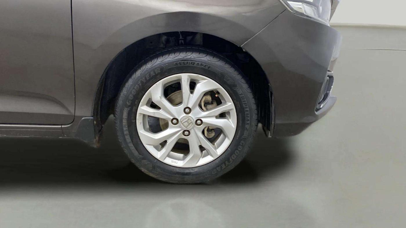 2020 Honda Amaze 1.2L I-VTEC V, Petrol, Manual, 75,099 km, Right Front Wheel