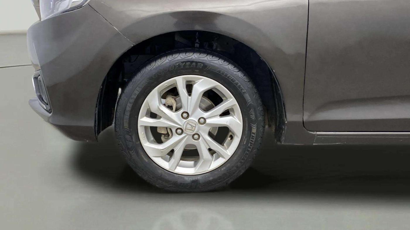 2020 Honda Amaze 1.2L I-VTEC V, Petrol, Manual, 75,099 km, Left Front Wheel