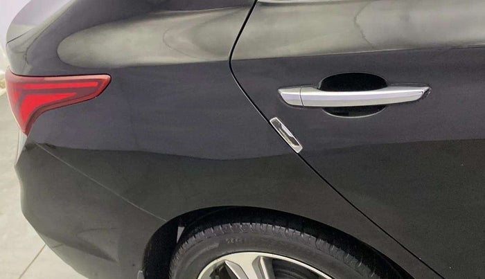 2019 Hyundai Verna 1.6 VTVT SX, Petrol, Manual, 27,276 km, Right quarter panel - Slightly dented