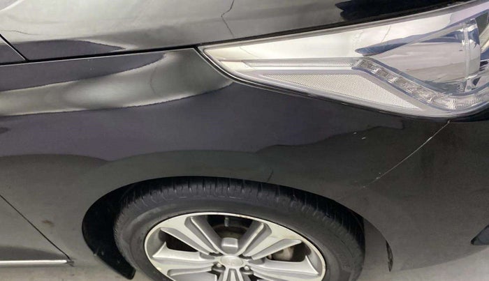 2019 Hyundai Verna 1.6 VTVT SX, Petrol, Manual, 27,276 km, Right fender - Minor scratches