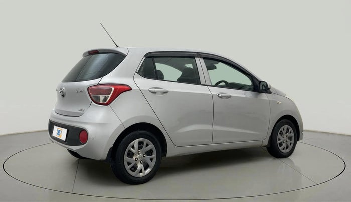 2017 Hyundai Grand i10 SPORTZ 1.2 KAPPA VTVT, Petrol, Manual, 49,976 km, Right Back Diagonal