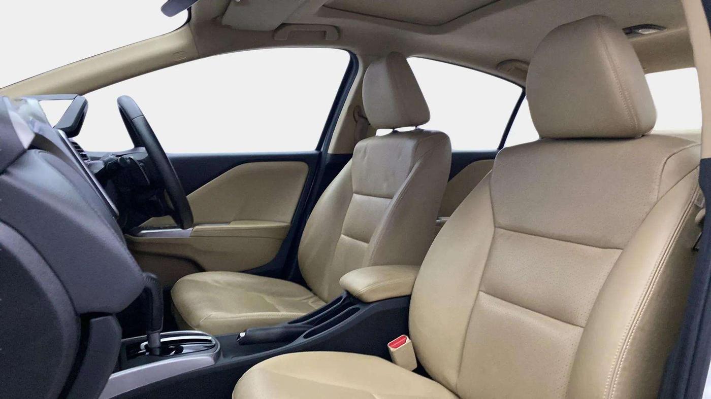 2019 Honda City 1.5L I-VTEC ZX CVT, Petrol, Automatic, 38,158 km, Right Side Front Door Cabin