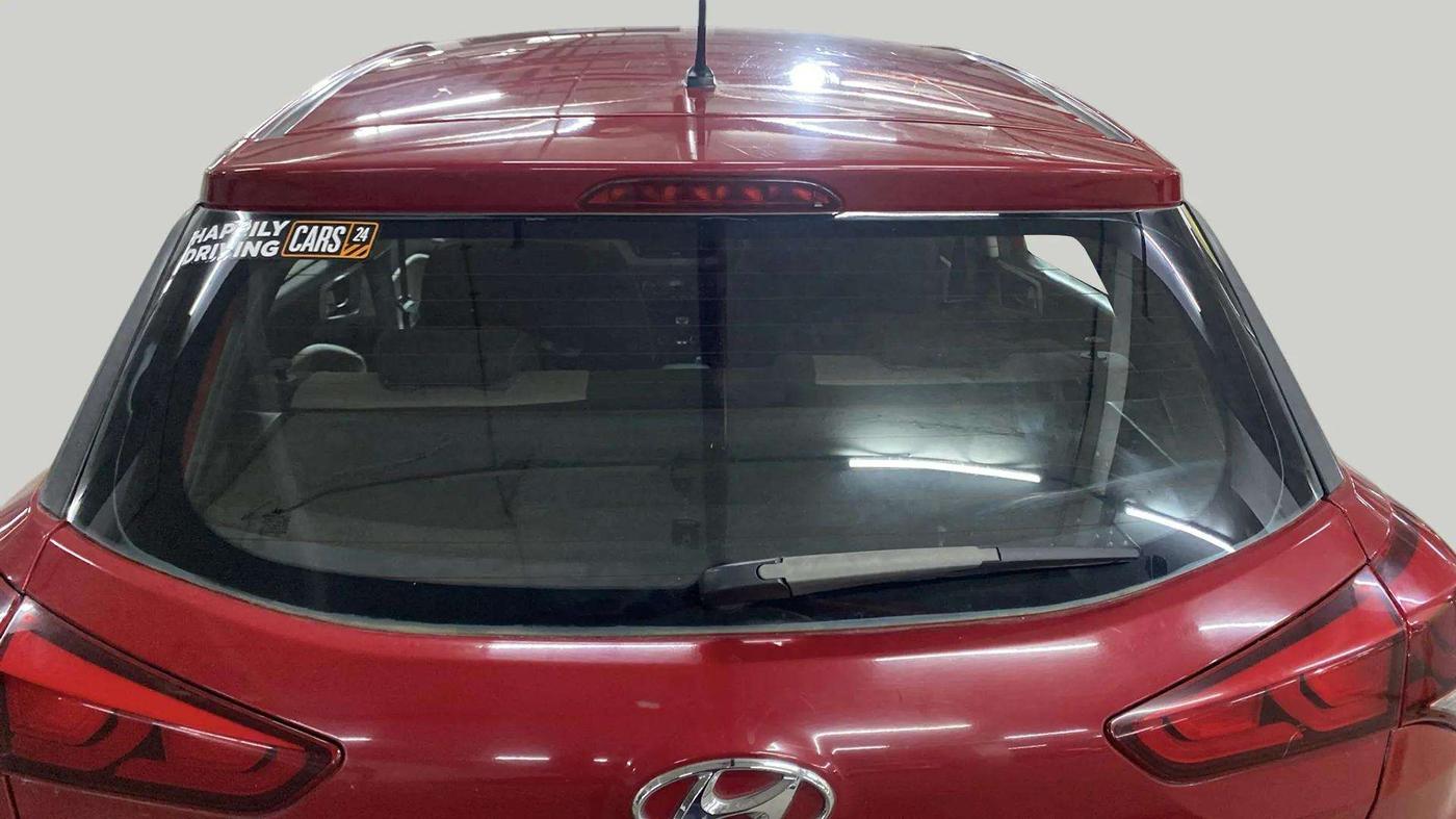 2015 Hyundai Elite i20 ASTA 1.2, Petrol, Manual, 17,815 km, Rear Windshield