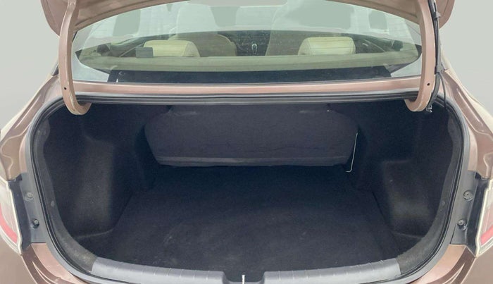 2021 Hyundai AURA S 1.2, Petrol, Manual, 35,711 km, Boot Inside