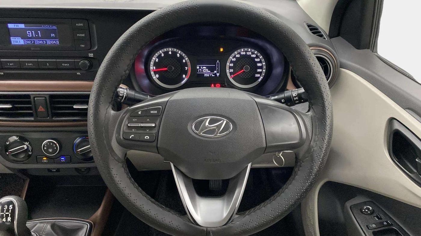 2021 Hyundai AURA S 1.2, Petrol, Manual, 35,711 km, Steering Wheel Close Up