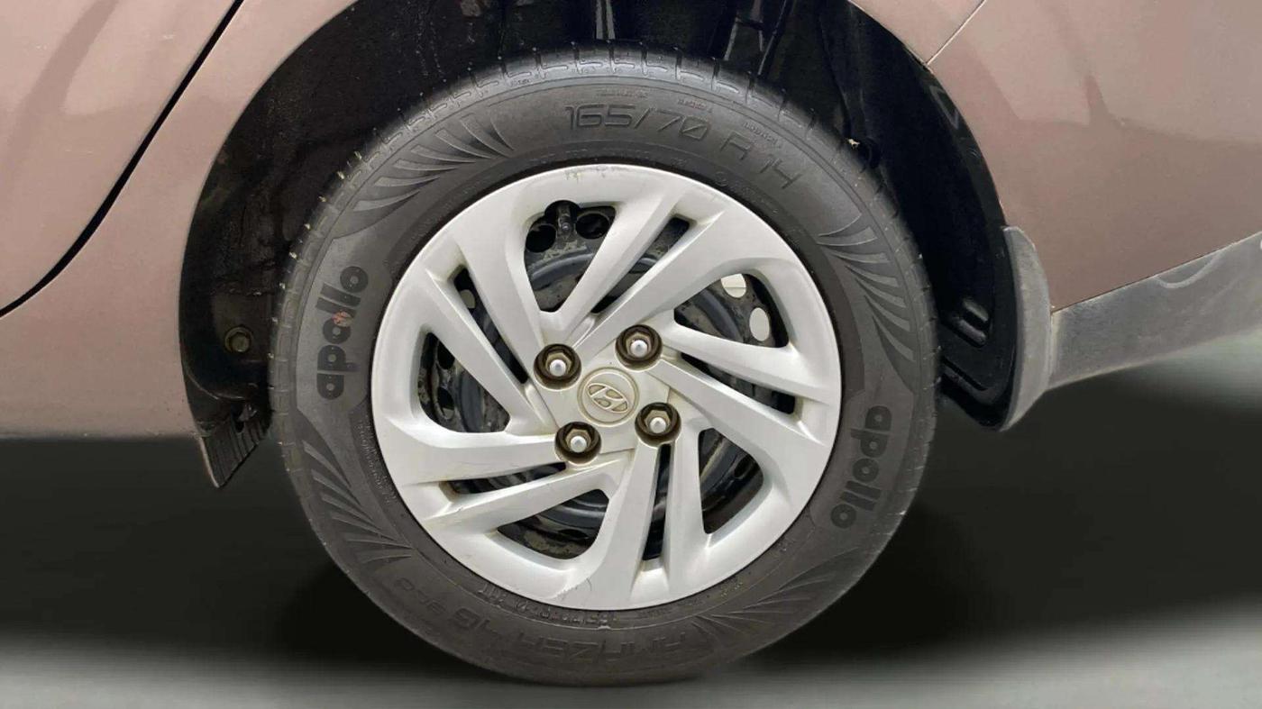 2021 Hyundai AURA S 1.2, Petrol, Manual, 35,711 km, Left Rear Wheel