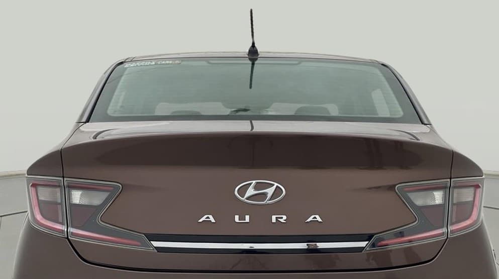 2021 Hyundai AURA S 1.2, Petrol, Manual, 35,711 km, Rear Windshield