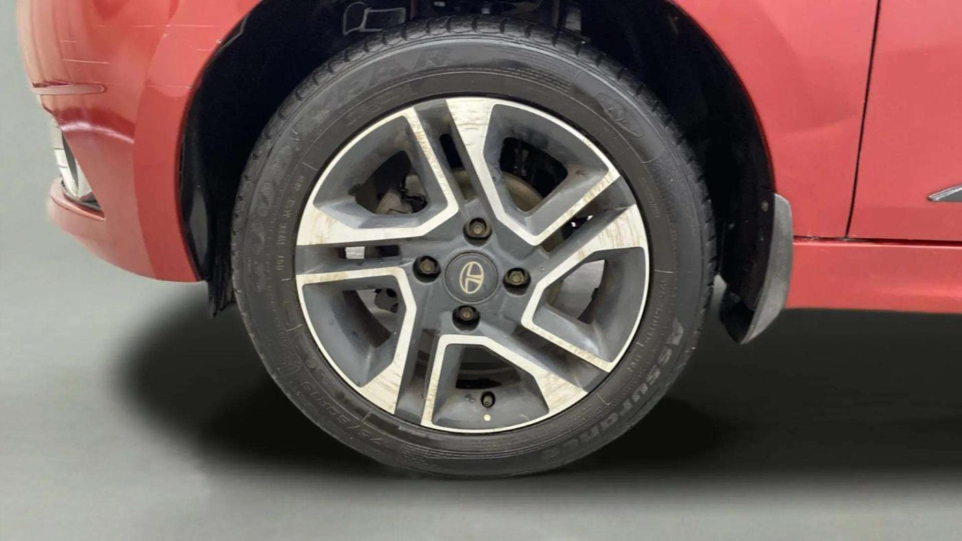 2019 Tata Tiago XZA PLUS PETROL, Petrol, Automatic, 23,996 km, Left Front Wheel