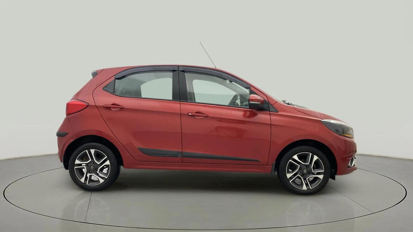 2019 Tata Tiago XZA PLUS PETROL, Petrol, Automatic, 23,996 km, Right Side View