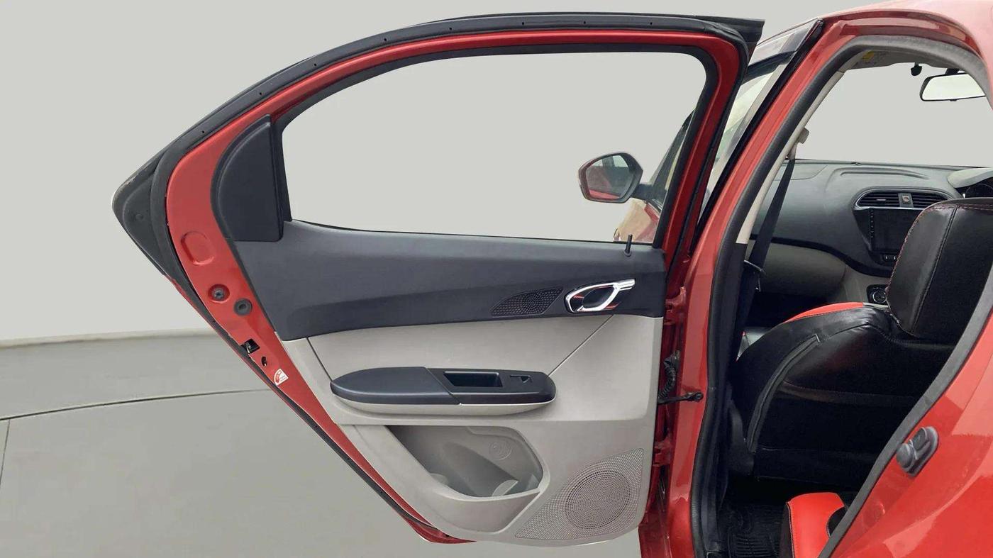 2019 Tata Tiago XZA PLUS PETROL, Petrol, Automatic, 23,996 km, LHS Rear Door