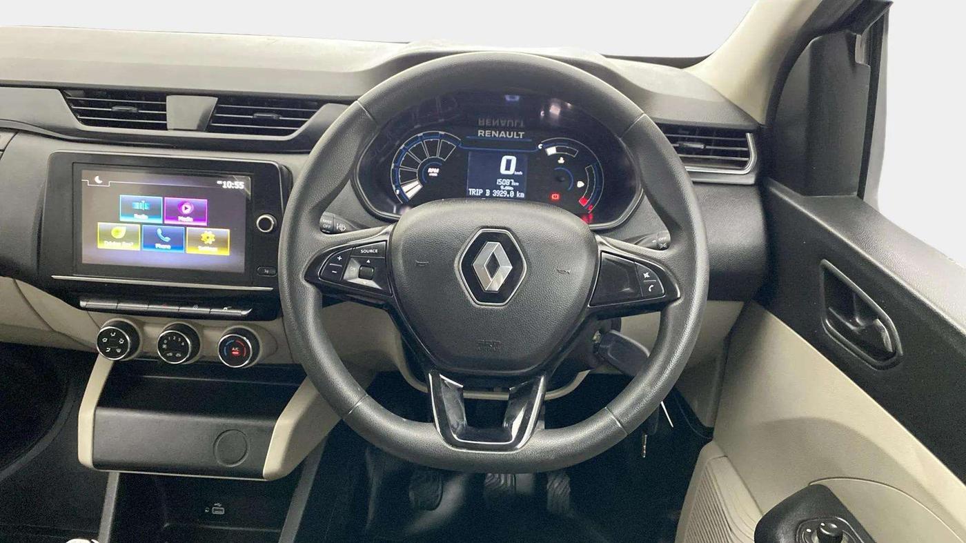 2023 Renault TRIBER RXT, Petrol, Manual, 15,118 km, Steering Wheel Close Up