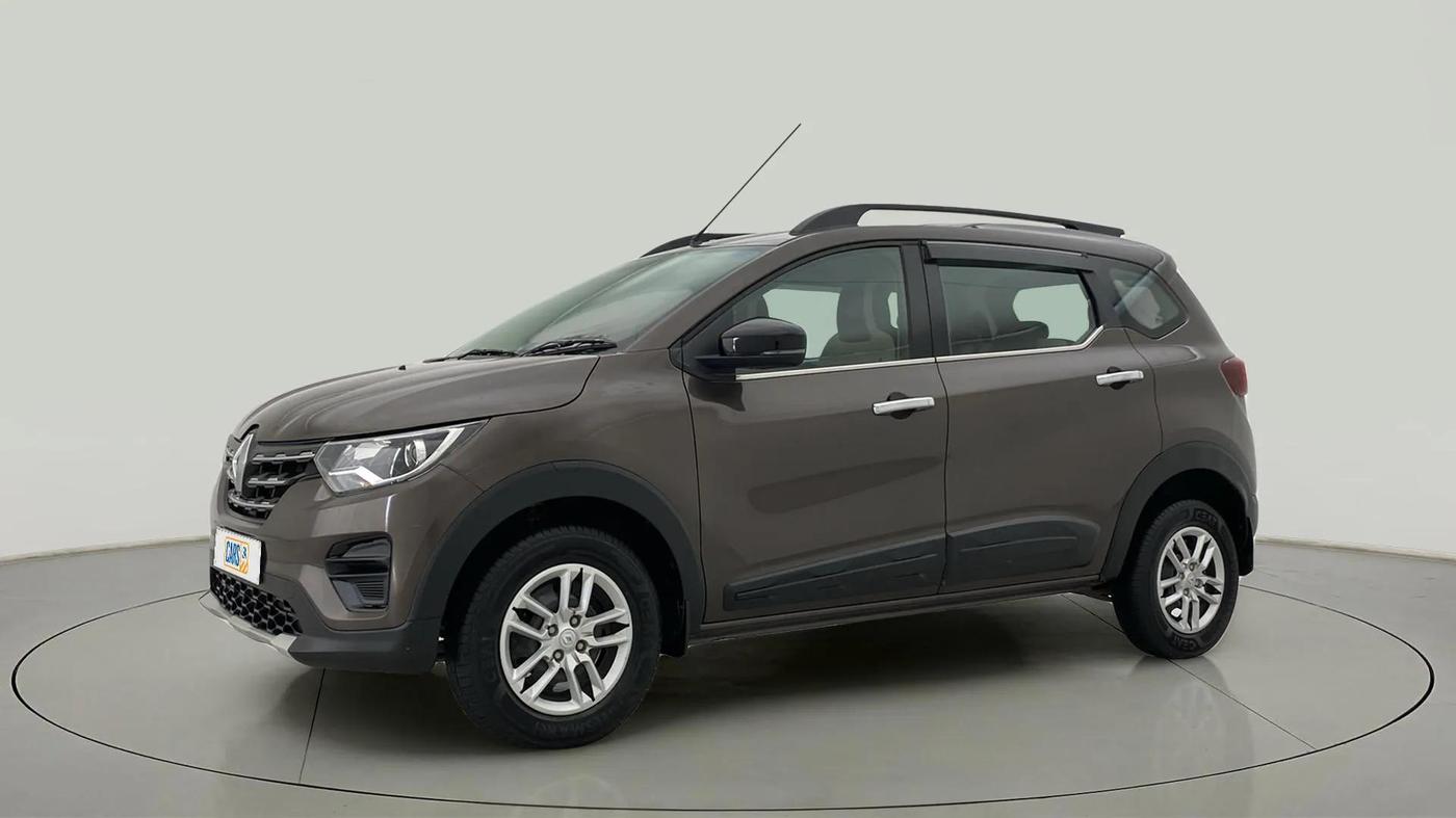 2023 Renault TRIBER RXT, Petrol, Manual, 15,118 km, Left Front Diagonal