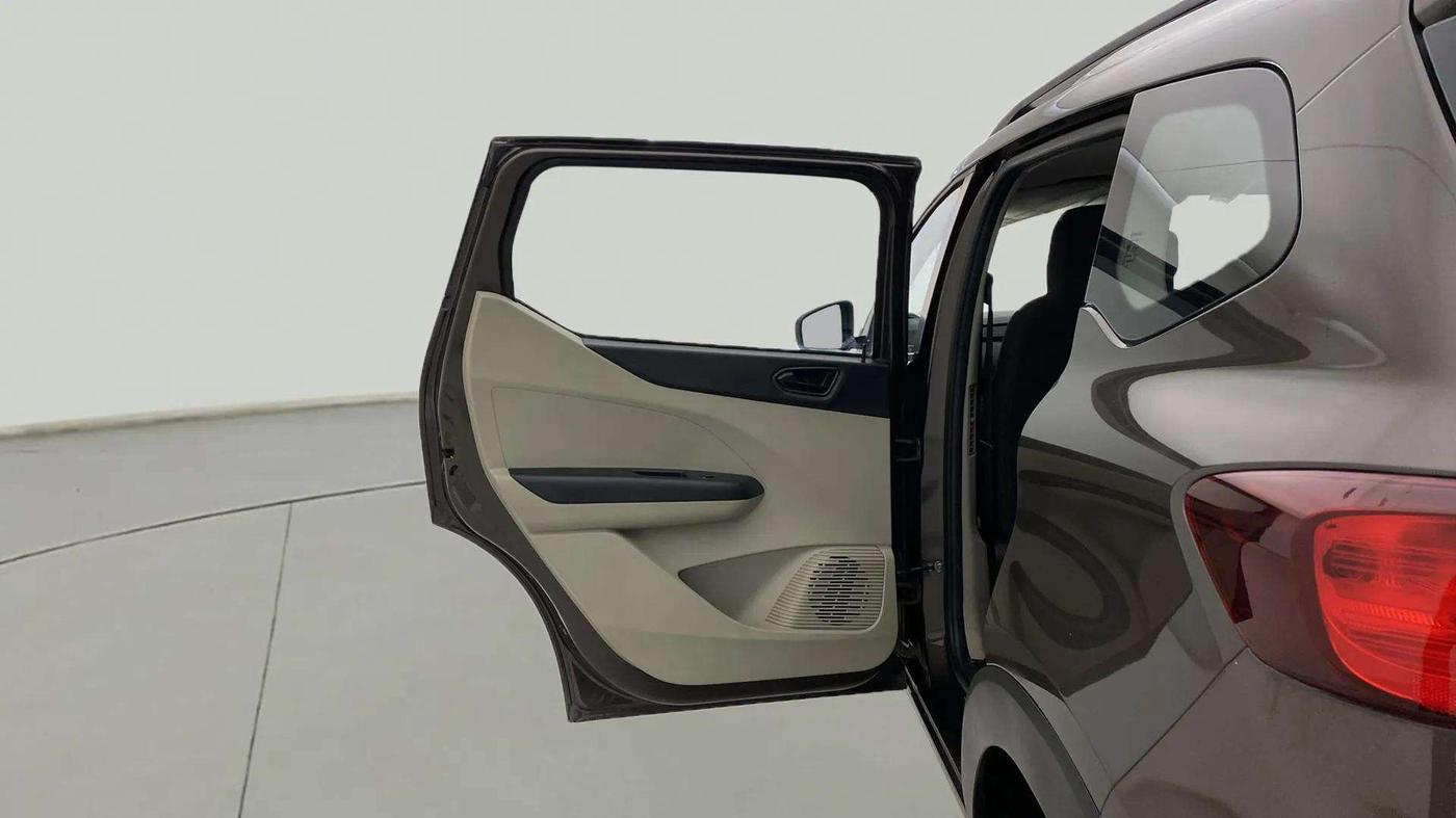 2023 Renault TRIBER RXT, Petrol, Manual, 15,118 km, LHS Rear Door