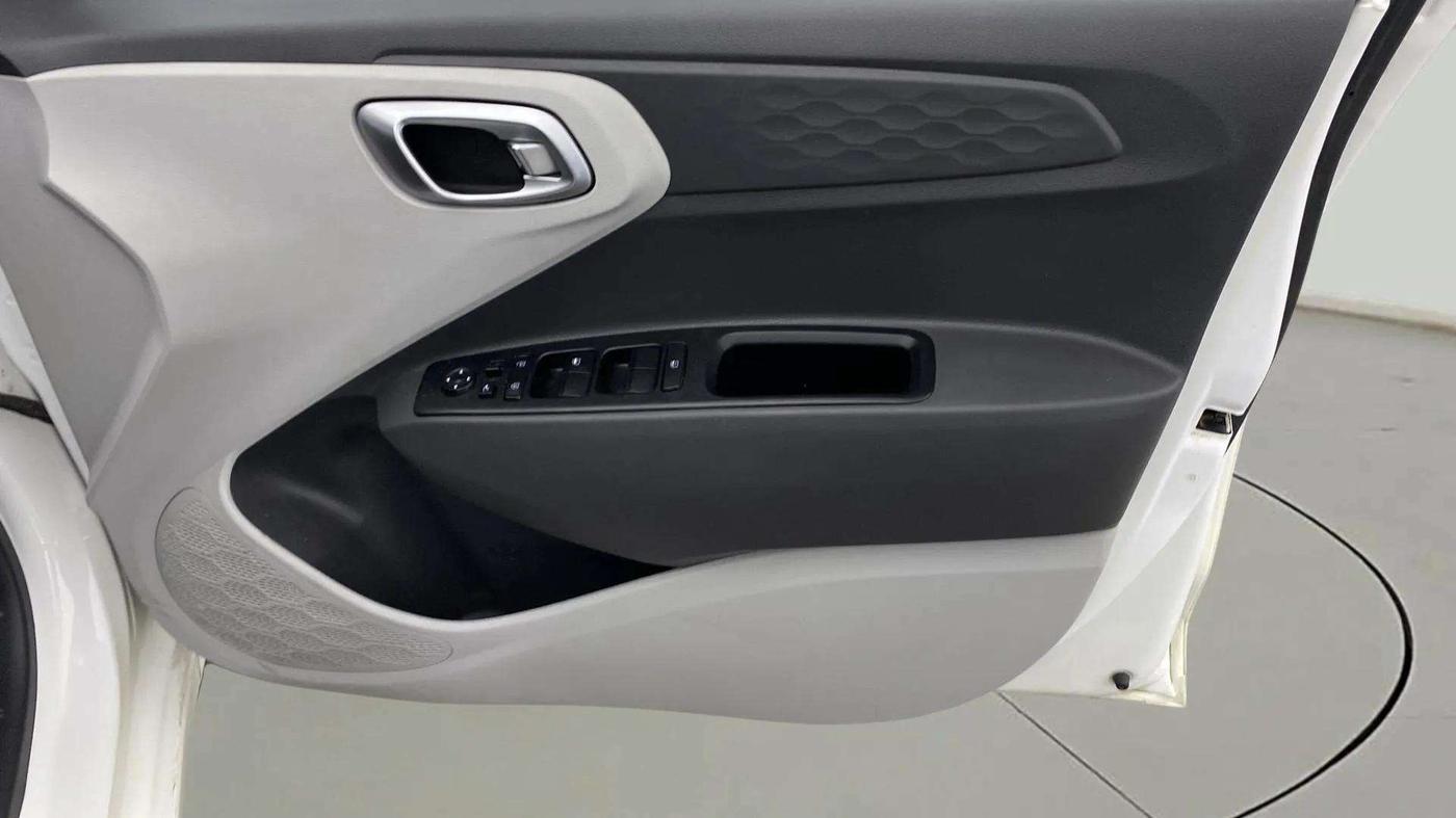 2019 Hyundai GRAND I10 NIOS ASTA 1.2 KAPPA VTVT, Petrol, Manual, 29,202 km, Driver Side Door Panels Control