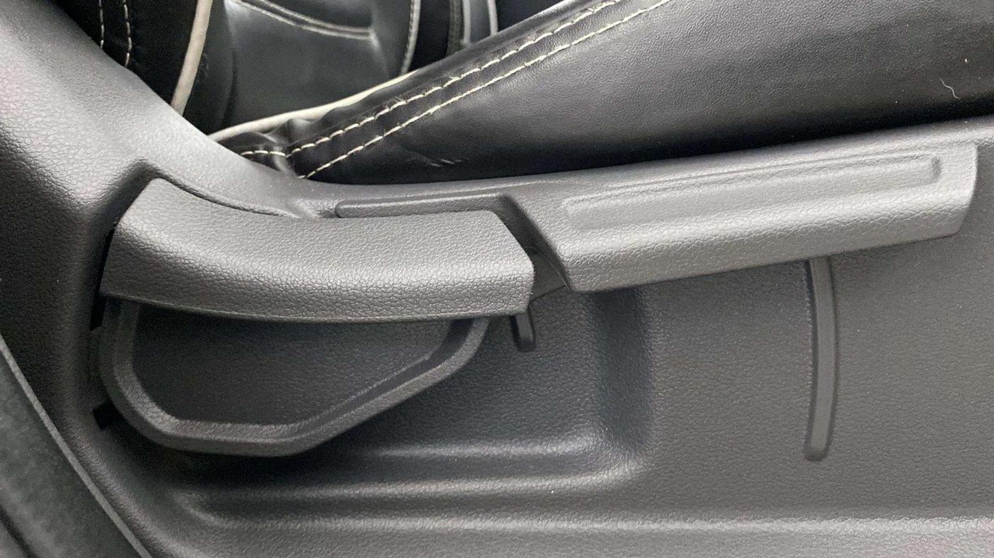 2019 Hyundai GRAND I10 NIOS ASTA 1.2 KAPPA VTVT, Petrol, Manual, 29,202 km, Driver Side Adjustment Panel