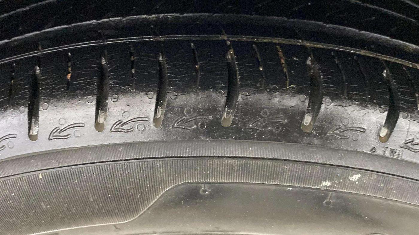 2019 Hyundai GRAND I10 NIOS ASTA 1.2 KAPPA VTVT, Petrol, Manual, 29,202 km, Left Front Tyre Tread