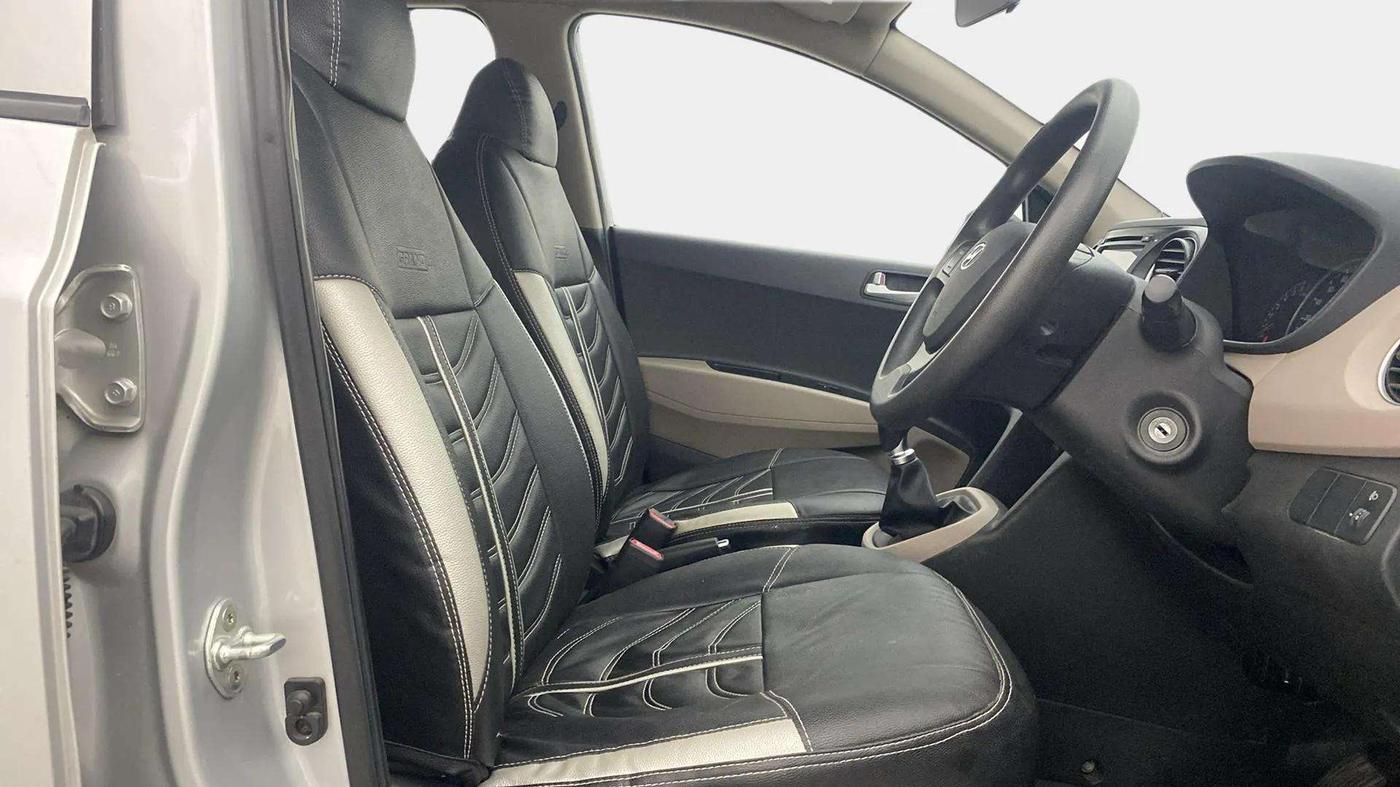 2017 Hyundai Grand i10 SPORTZ 1.2 KAPPA VTVT, Petrol, Manual, 49,186 km, Right Side Front Door Cabin