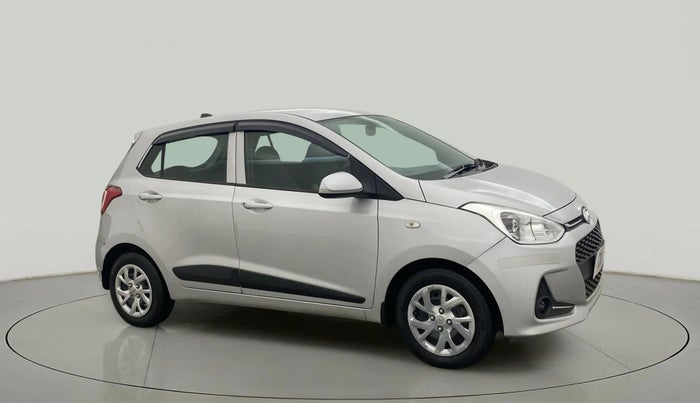 2017 Hyundai Grand i10 SPORTZ 1.2 KAPPA VTVT, Petrol, Manual, 49,105 km, Right Front Diagonal