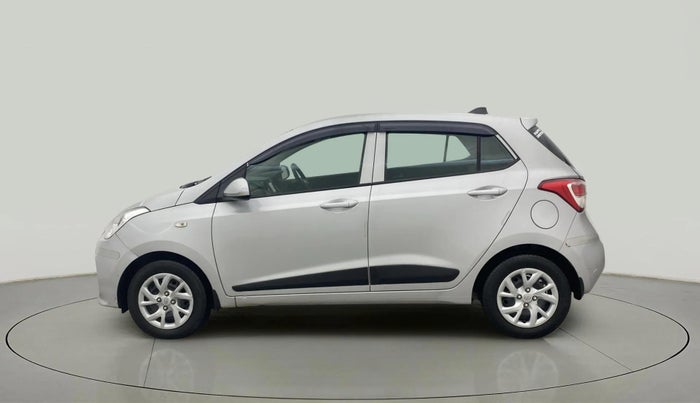 2017 Hyundai Grand i10 SPORTZ 1.2 KAPPA VTVT, Petrol, Manual, 49,105 km, Left Side