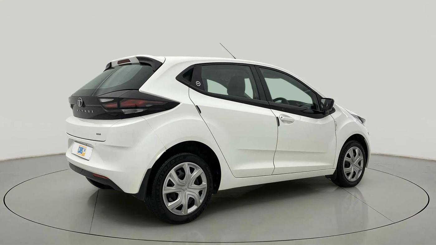 2023 Tata ALTROZ XM PLUS CNG, CNG, Manual, 35,216 km, Right Back Diagonal