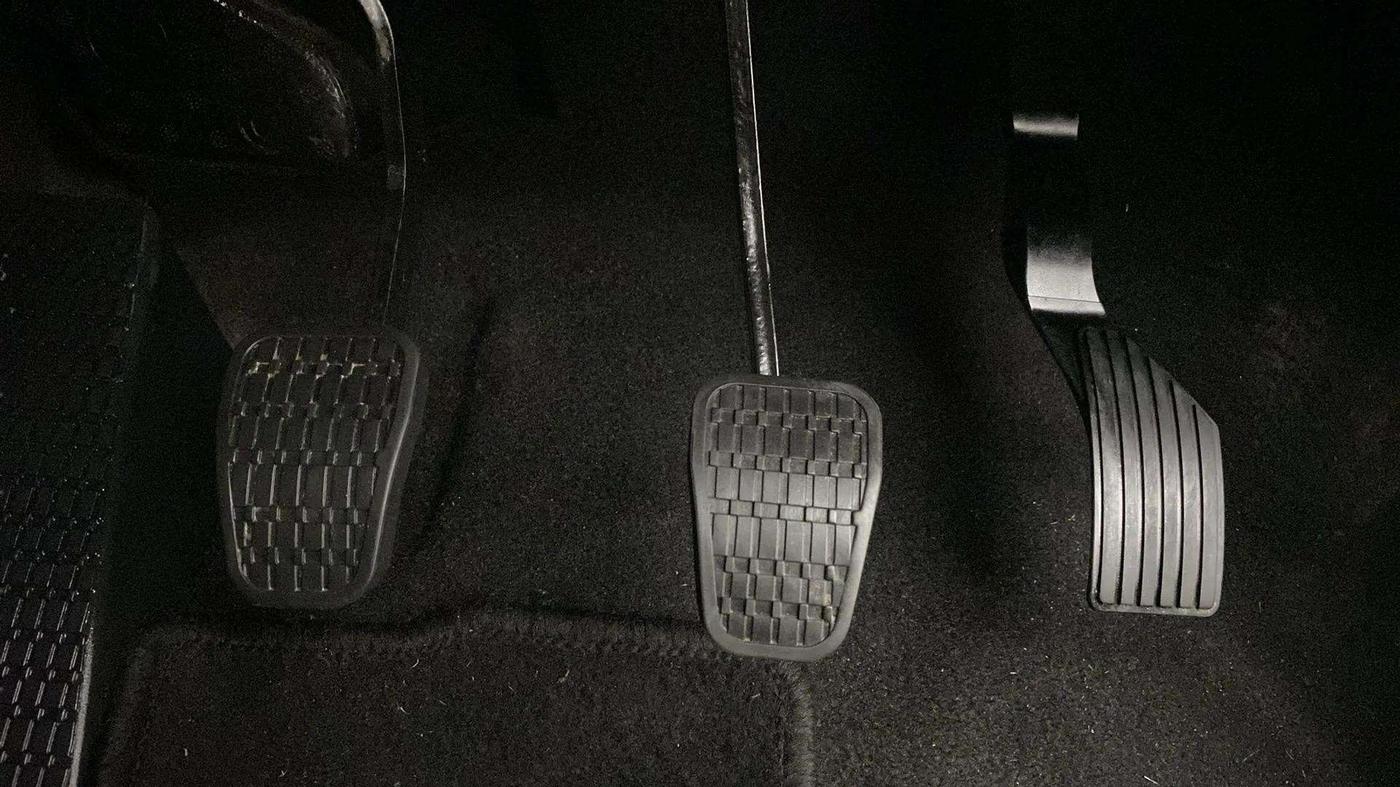 2023 Tata ALTROZ XM PLUS CNG, CNG, Manual, 35,216 km, Pedals