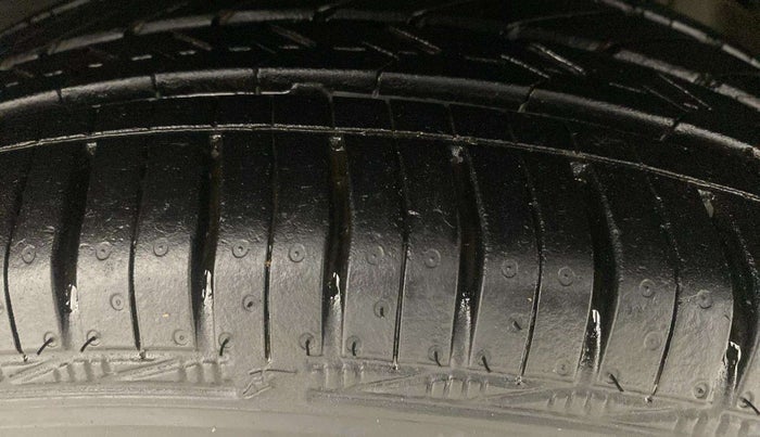 2016 Tata Tiago XT PETROL, Petrol, Manual, 38,554 km, Left Rear Tyre Tread