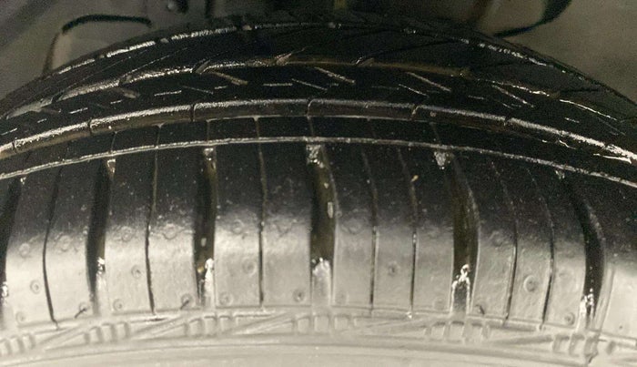 2016 Tata Tiago XT PETROL, Petrol, Manual, 38,554 km, Left Front Tyre Tread