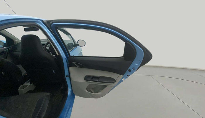 2016 Tata Tiago XT PETROL, Petrol, Manual, 38,554 km, RHS Rear Door