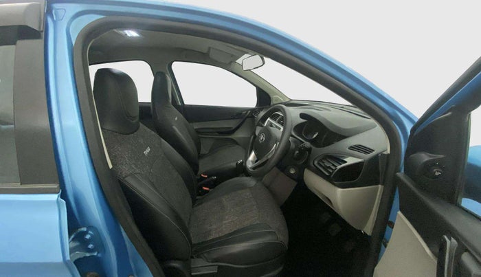 2016 Tata Tiago XT PETROL, Petrol, Manual, 38,554 km, Right Side Front Door Cabin