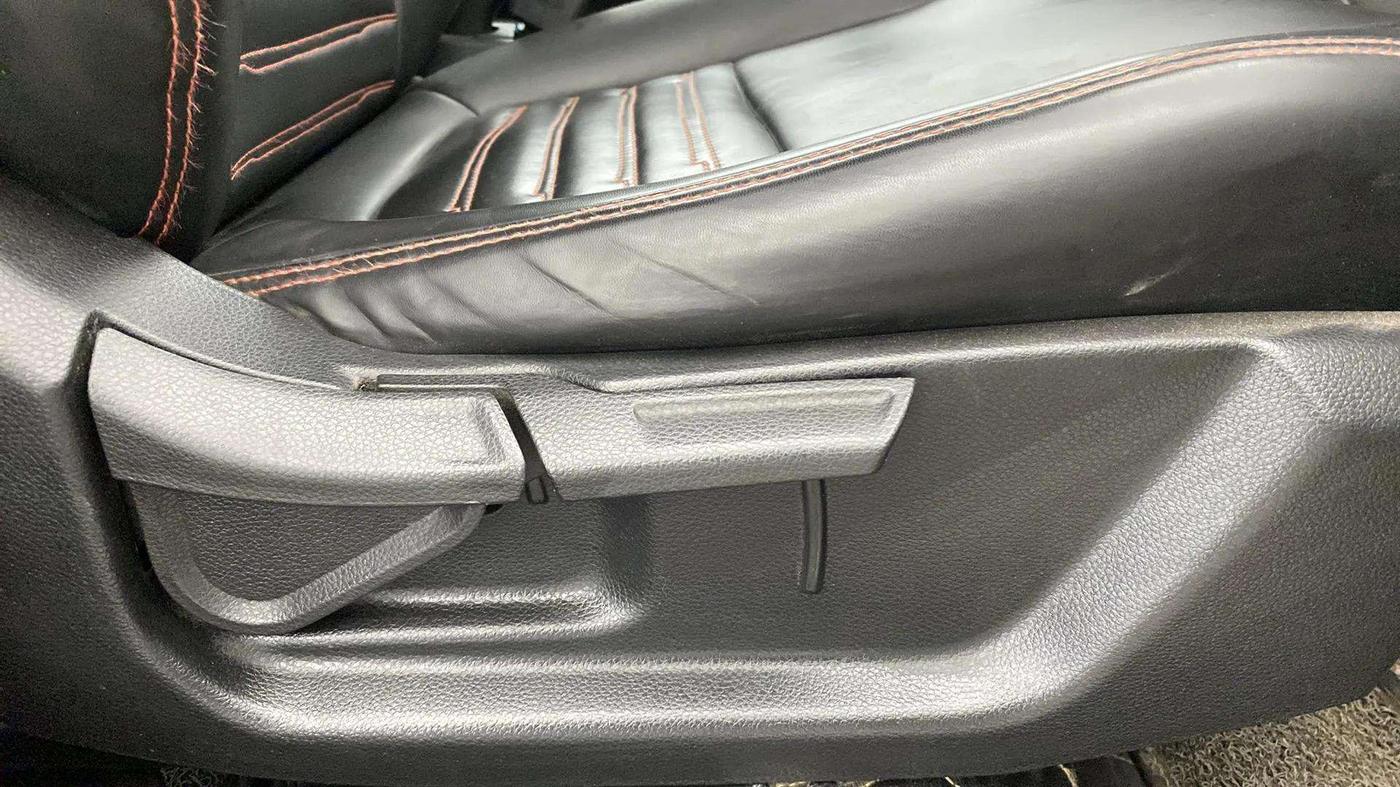 2021 KIA SONET HTX 1.0 IMT, Petrol, Manual, 60,297 km, Driver Side Adjustment Panel