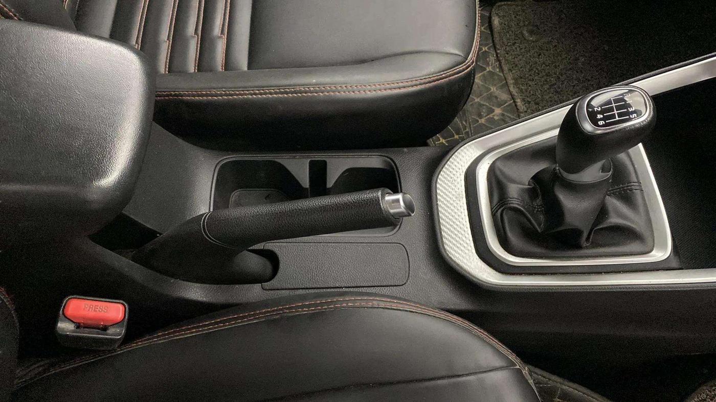 2021 KIA SONET HTX 1.0 IMT, Petrol, Manual, 60,297 km, Gear Lever