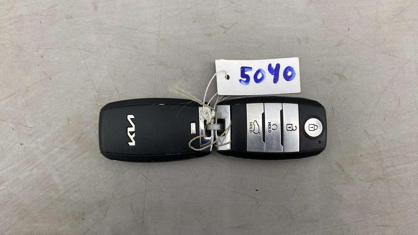 2021 KIA SONET HTX 1.0 IMT, Petrol, Manual, 60,297 km, Key Close Up