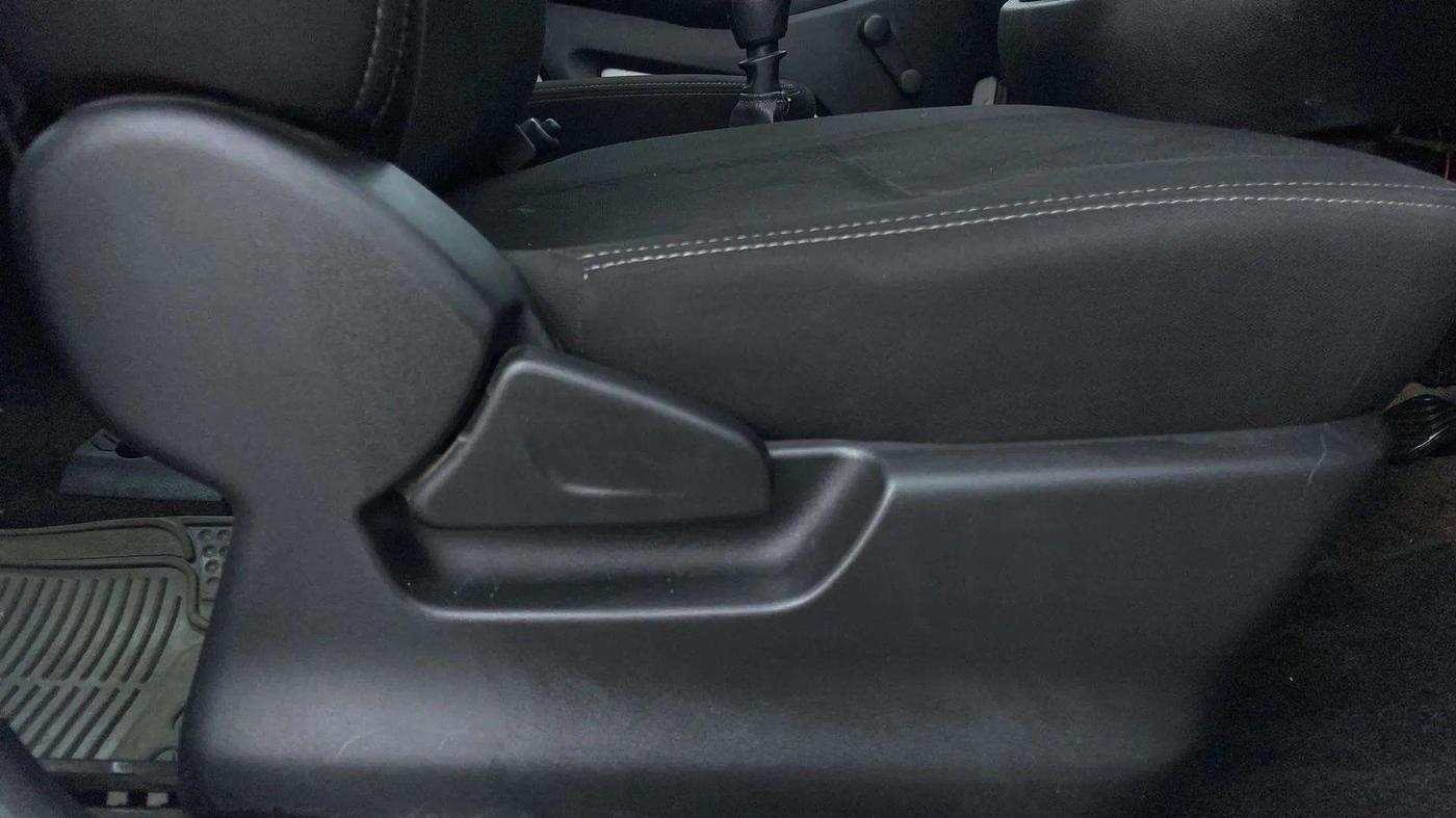 2018 Datsun Redi Go A, Petrol, Manual, 56,682 km, Driver Side Adjustment Panel