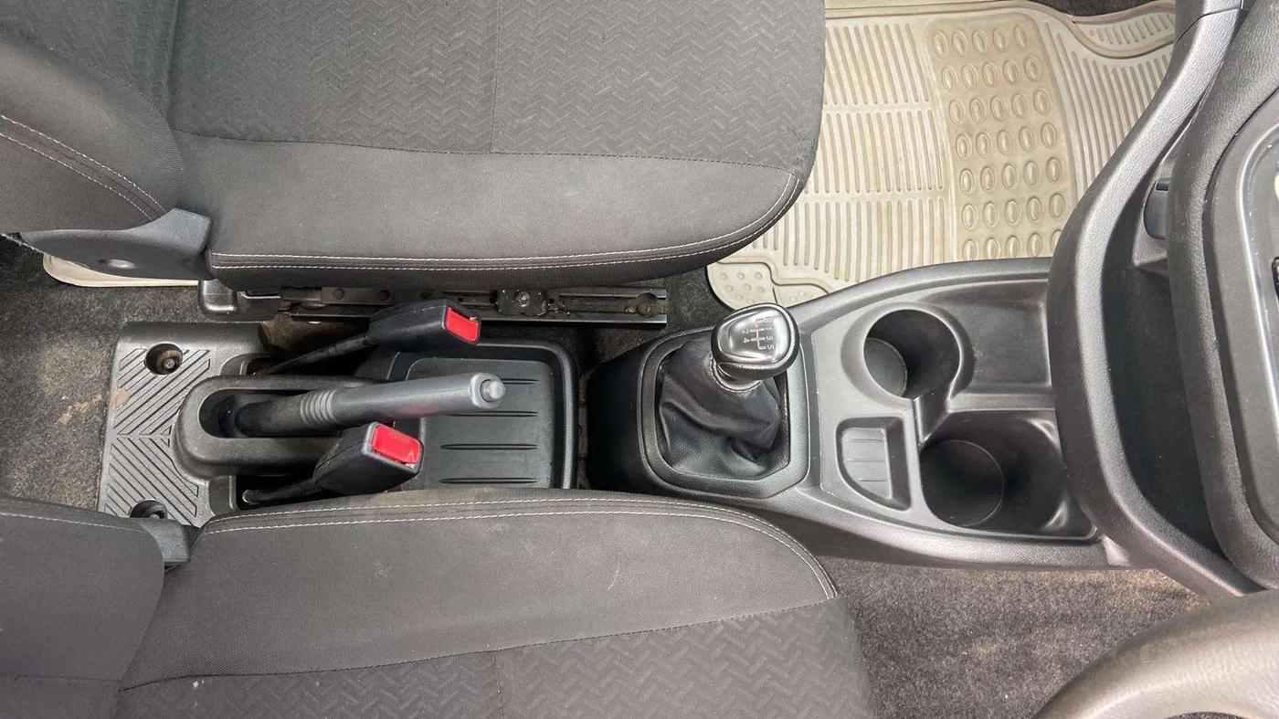 2018 Datsun Redi Go A, Petrol, Manual, 56,682 km, Gear Lever