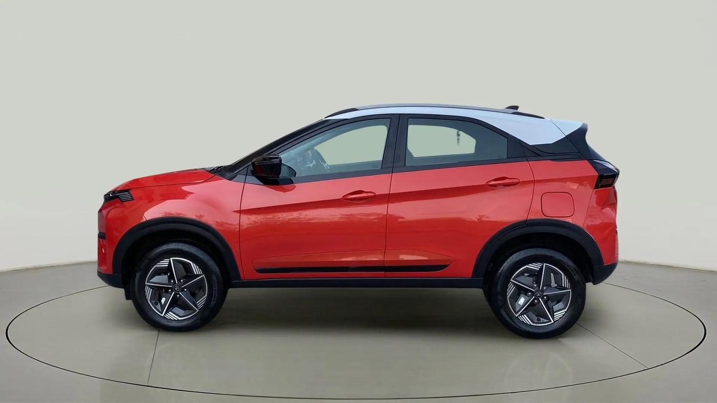 2023 Tata NEXON CREATIVE PLUS 1.2 REVOTRON 6 MT DT, Petrol, Manual, 11,949 km, Left Side