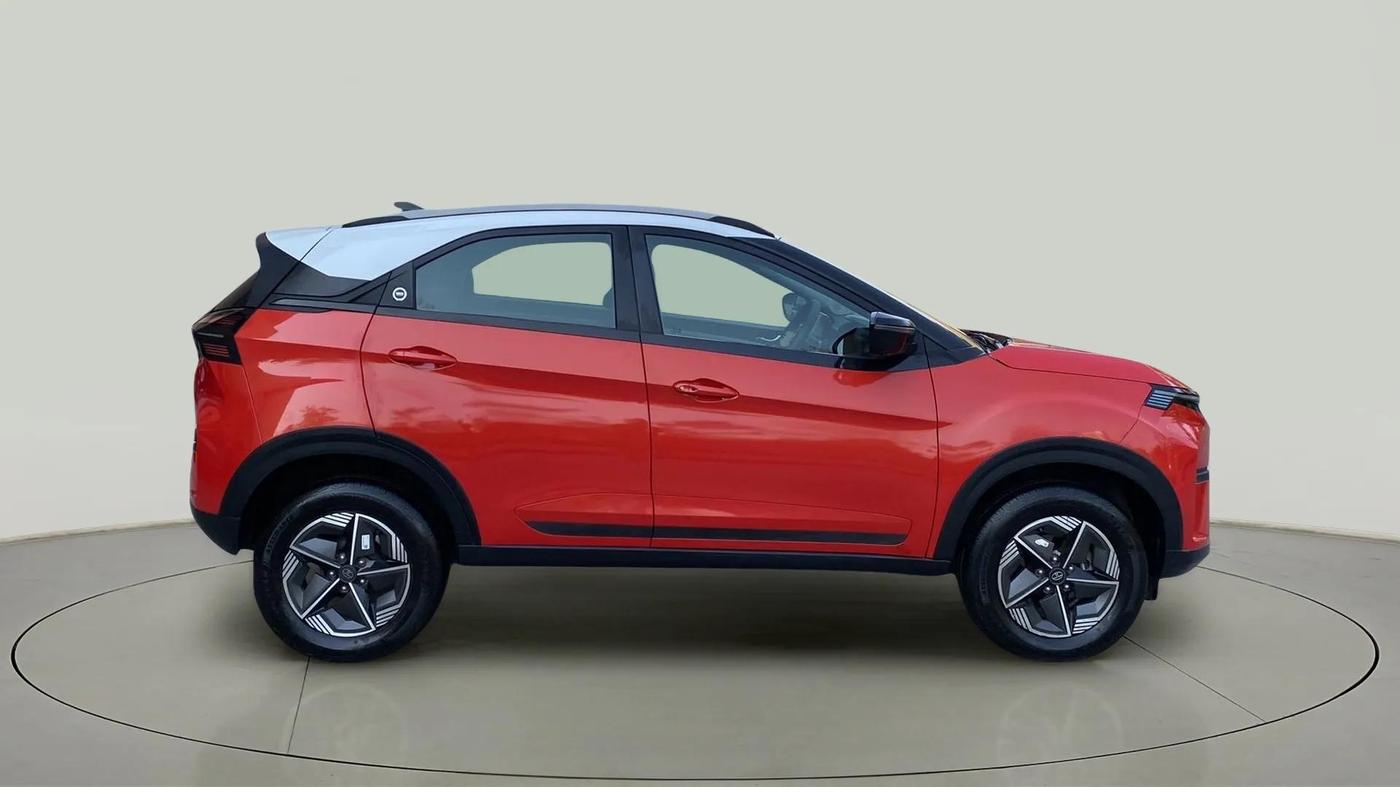 2023 Tata NEXON CREATIVE PLUS 1.2 REVOTRON 6 MT DT, Petrol, Manual, 11,949 km, Right Side View