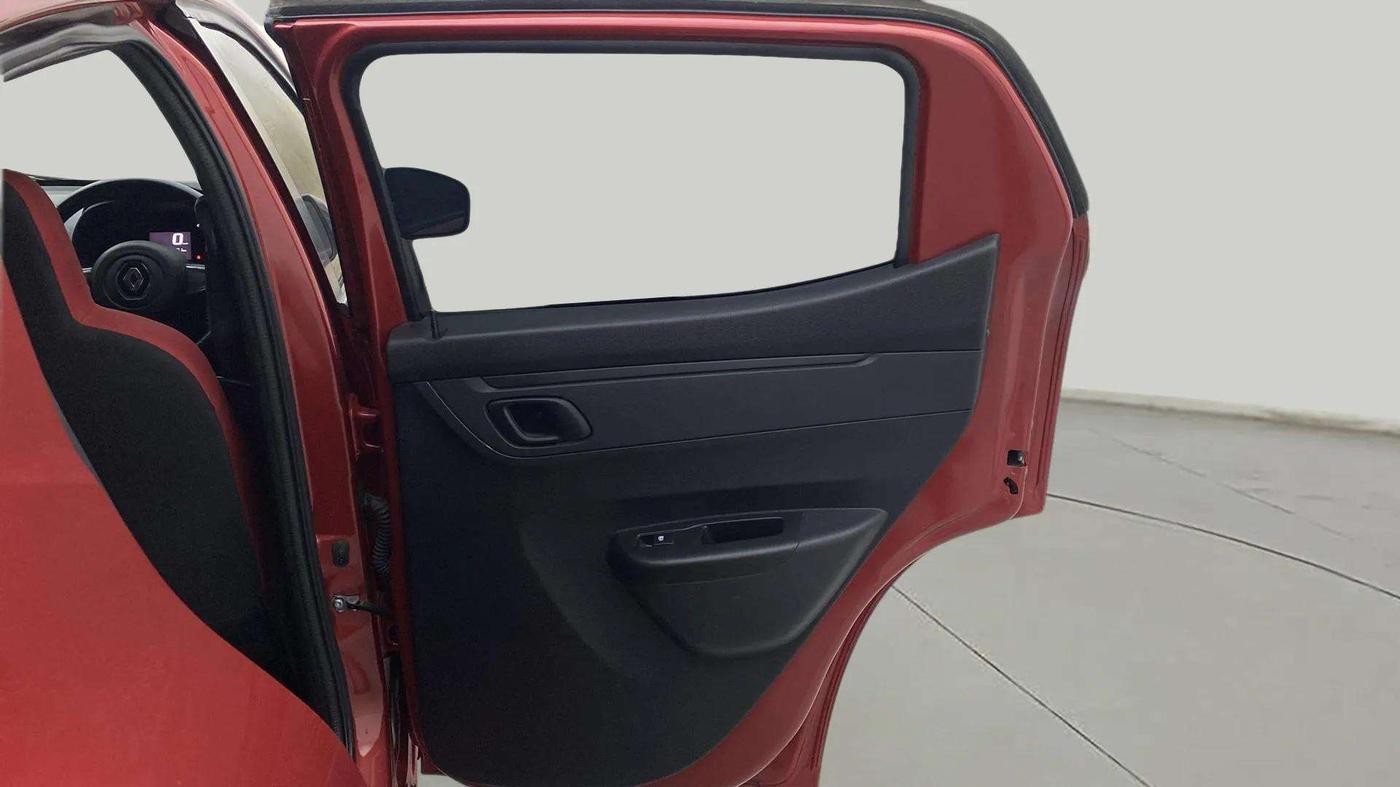 2021 Renault Kwid RXT 1.0 (O), Petrol, Manual, 15,627 km, RHS Rear Door