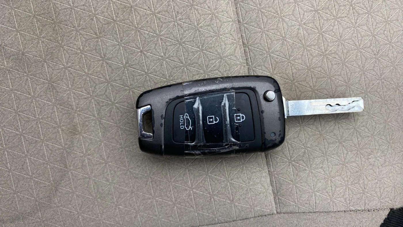 2018 Hyundai Verna 1.6 VTVT SX, Petrol, Manual, 41,497 km, Key Close Up