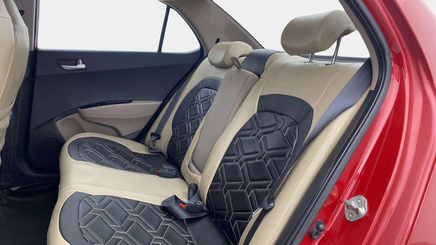2019 Hyundai Xcent SX 1.2, Petrol, Manual, 29,092 km, Right Side Rear Door Cabin