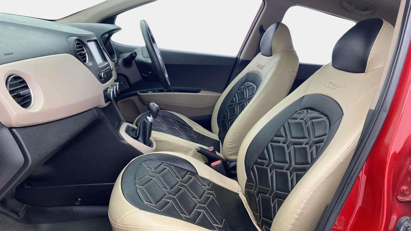 2019 Hyundai Xcent SX 1.2, Petrol, Manual, 29,092 km, Right Side Front Door Cabin
