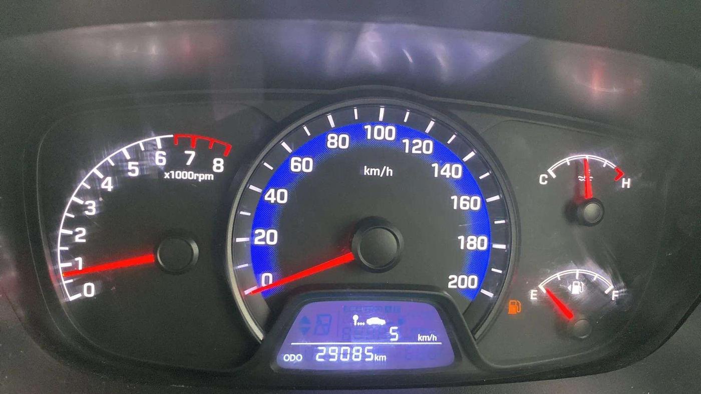 2019 Hyundai Xcent SX 1.2, Petrol, Manual, 29,092 km, Odometer Image