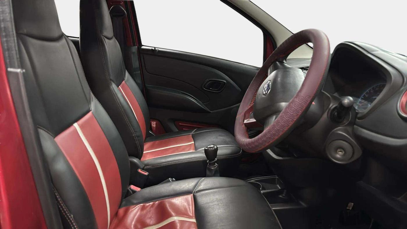 2017 Datsun Redi Go T(O) 0.8L LIMITED EDITION, Petrol, Manual, 64,834 km, Right Side Front Door Cabin