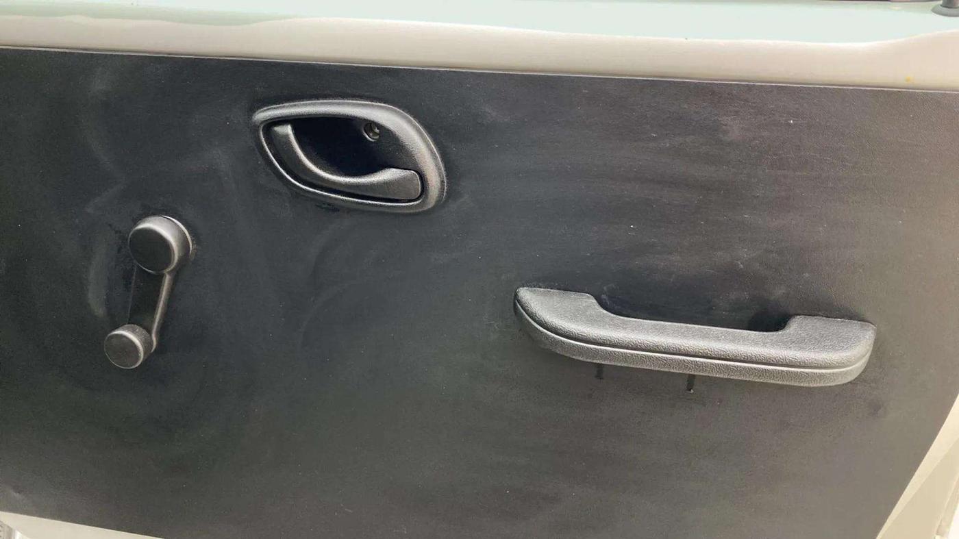 2021 Maruti Eeco 7 STR, Petrol, Manual, 9,215 km, Driver Side Door Panels Control