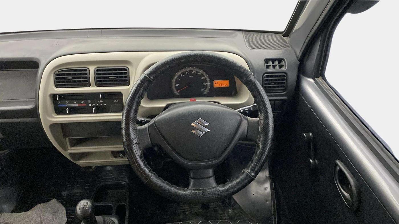 2020 Maruti Eeco 7 STR, Petrol, Manual, 33,361 km, Steering Wheel Close Up