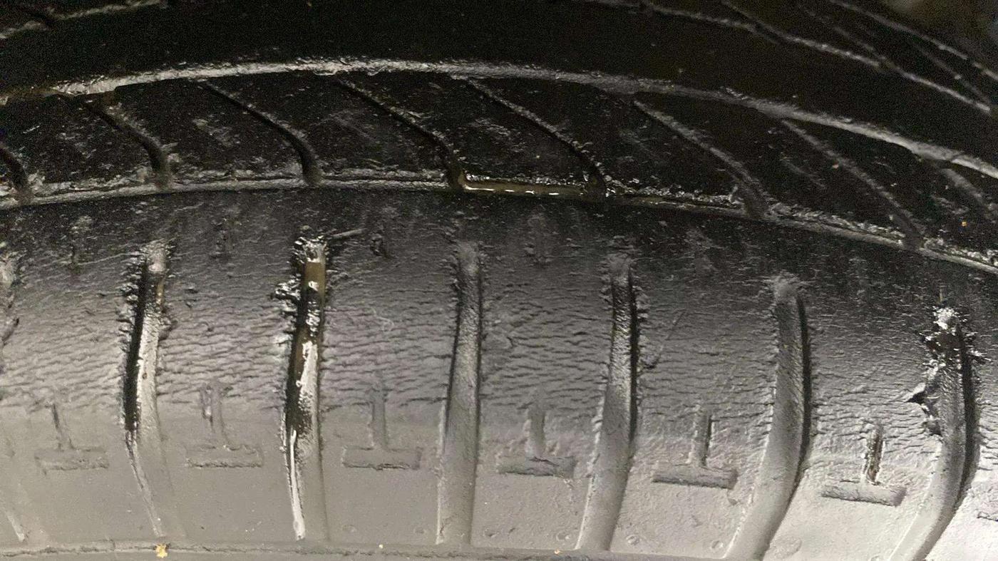 2020 Maruti Eeco 7 STR, Petrol, Manual, 33,361 km, Right Rear Tyre Tread