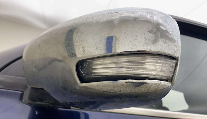 2019 Maruti Swift VXI AMT, Petrol, Automatic, 78,173 km, Left rear-view mirror - Mirror motor not working
