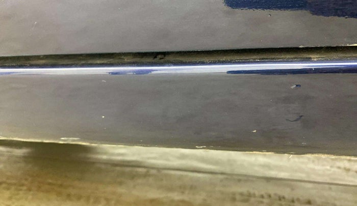 2019 Maruti Swift VXI AMT, Petrol, Automatic, 78,173 km, Left running board - Slightly dented