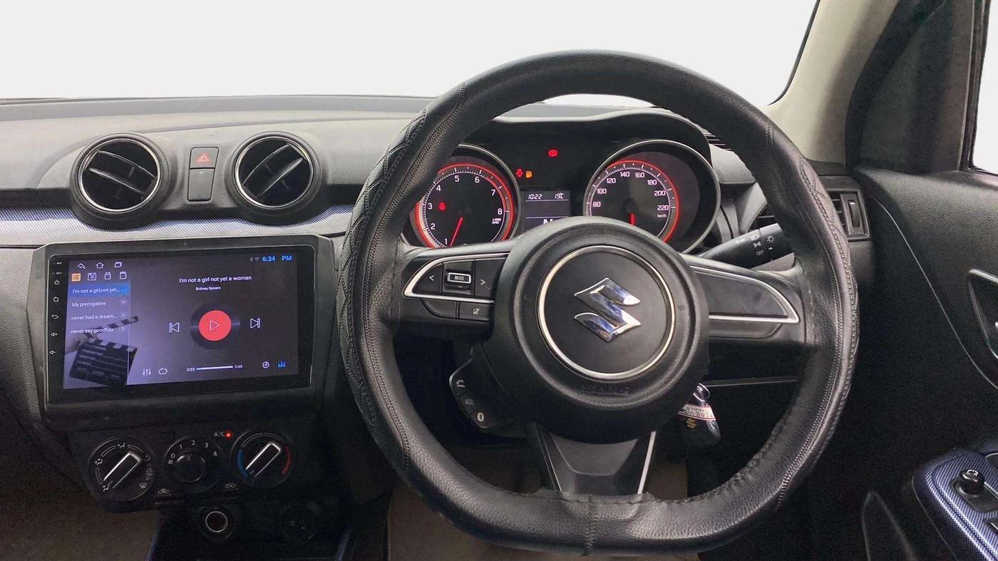 2019 Maruti Swift VXI AMT, Petrol, Automatic, 78,173 km, Steering Wheel Close Up
