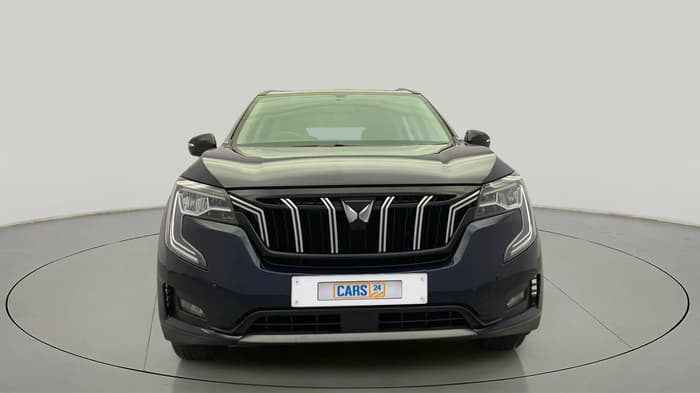 2022 Mahindra XUV700 AX 5 P MT 5 STR, Petrol, Manual, 33,399 km, Front