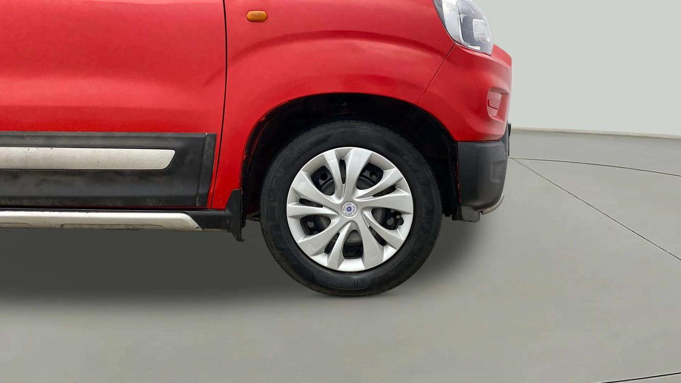 2021 Maruti S PRESSO VXI CNG, CNG, Manual, 62,766 km, Right Front Wheel